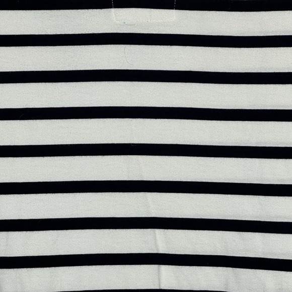 Gap Medium Top Shirt Navy Blue White Striped 3/4 Sleeve Keyhole Scoop Neck Knit - Picture 3 of 5